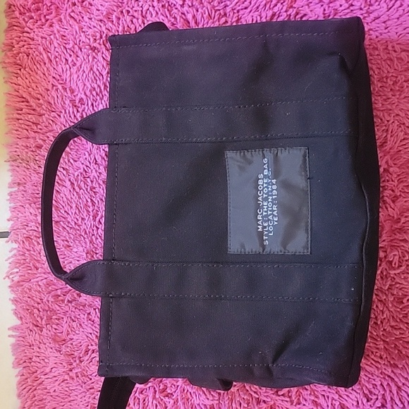 Authentic Marc Jacobs Medium tote bag - Picture 2 of 10